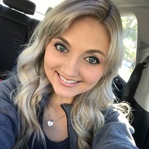 Meet your Posher, Allison